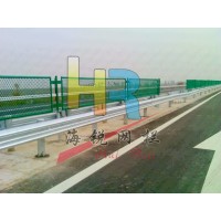 海銳生產(chǎn)安裝高速公路防眩網(wǎng)