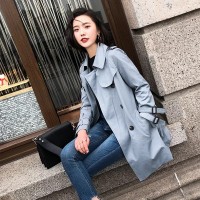 秋季風衣外套貨源 廣州服裝批發市場品牌女裝折扣公司拿貨