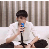 重慶哪個酒吧有男模？找男模當(dāng)然到環(huán)球時尚ktv