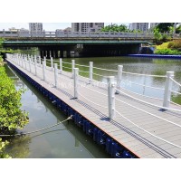 來一波輕功水上漂 感受水上浮橋的魅力！13710604557