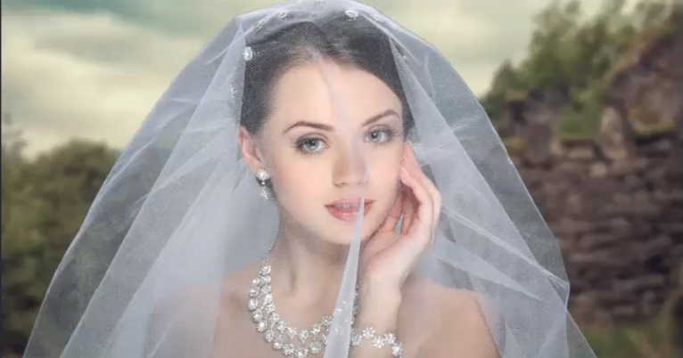 摳取半透明婚紗照片換背景的PS摳圖教程